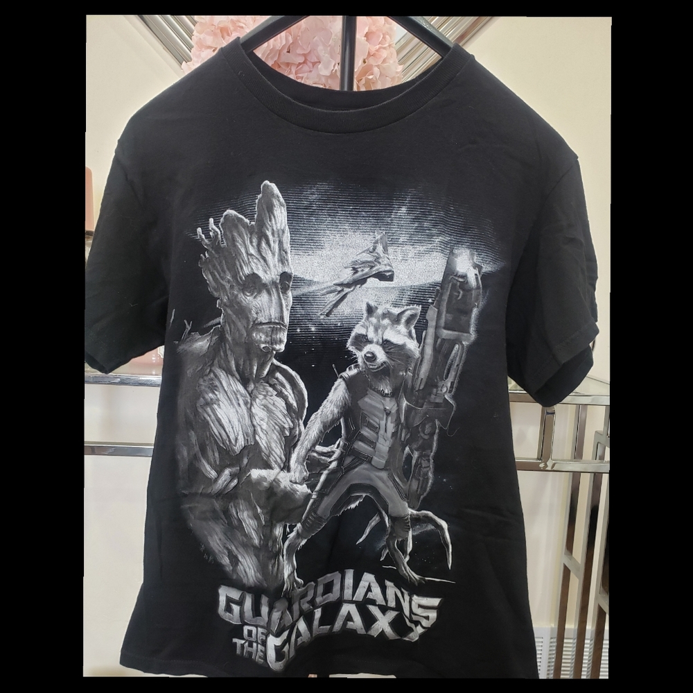 Marvel Guardians of the Galaxy T-Shirt - Men's size Large